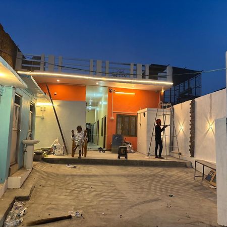 Shakuntala Guest House Ayodhya Екстер'єр фото