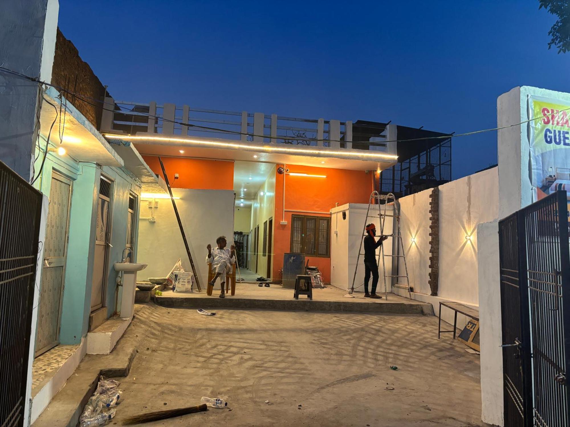 Shakuntala Guest House Ayodhya Екстер'єр фото